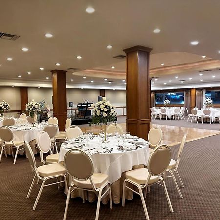 Fresno Galerias Hotel Torreon Exterior photo